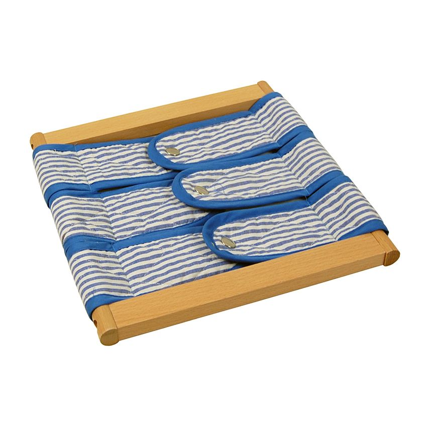 Toddler Dressing Frame: Snapping