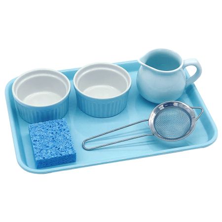 Water Transfer Using A Strainer - Blue