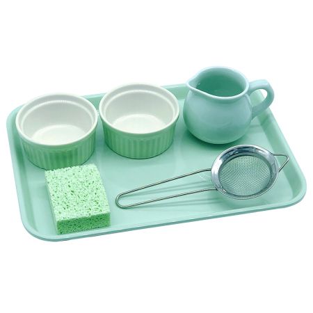 Water Transfer Using A Strainer - Green